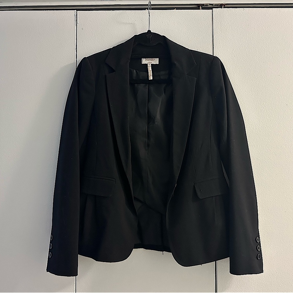Black Laundry by Shelli Segal Blazer - only worn once!